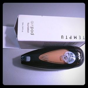 Temptu Airpod Foundation